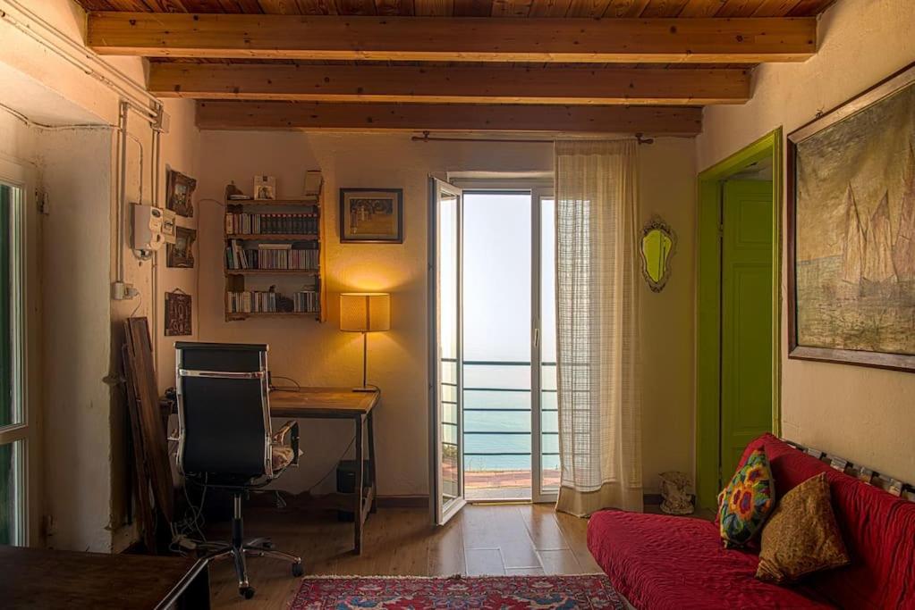 Amazing Flat At The Heart Of 5 Terre National Park Apartment Vernazza Exterior foto